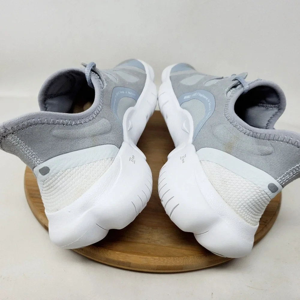 Nike Free RN 5.0 Shoes Womens 7 Wolf Grey Lightweight Barefoot Sneaker